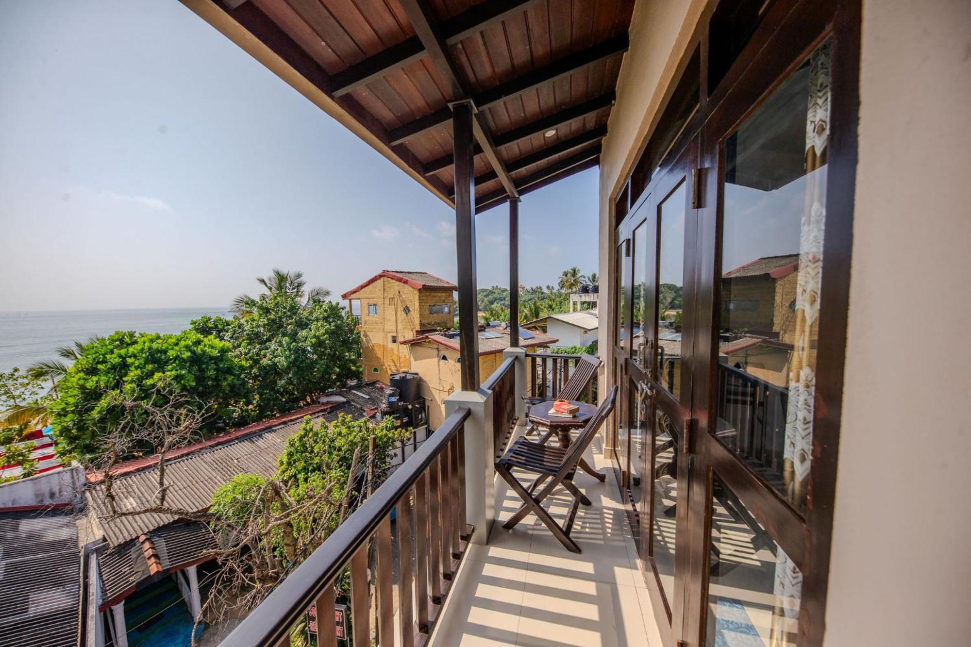 The Waves Unawatuna Exterior foto